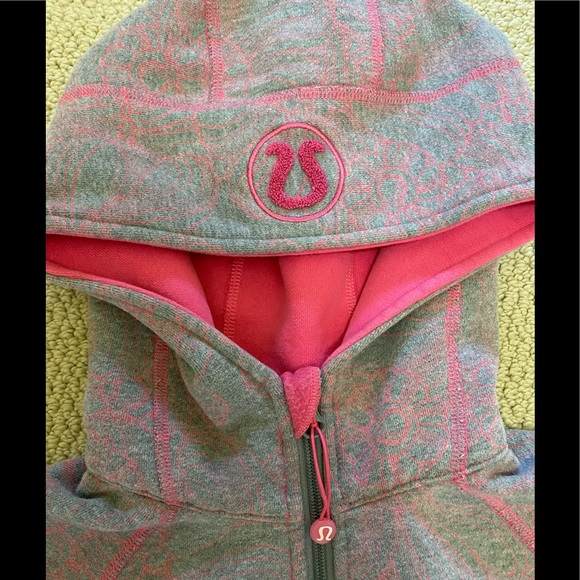 Lululemon Scuba Hoodie Women’s Size 4 - Picture 3 of 7